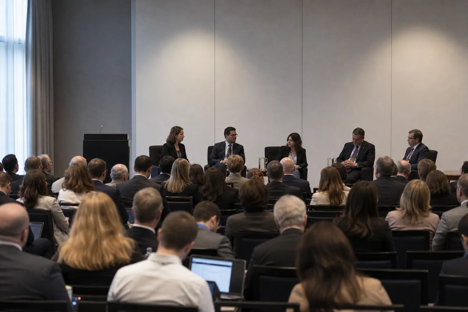 Hyperliquid Policy Center and Phantom call for DeFi specific CFTC regulations